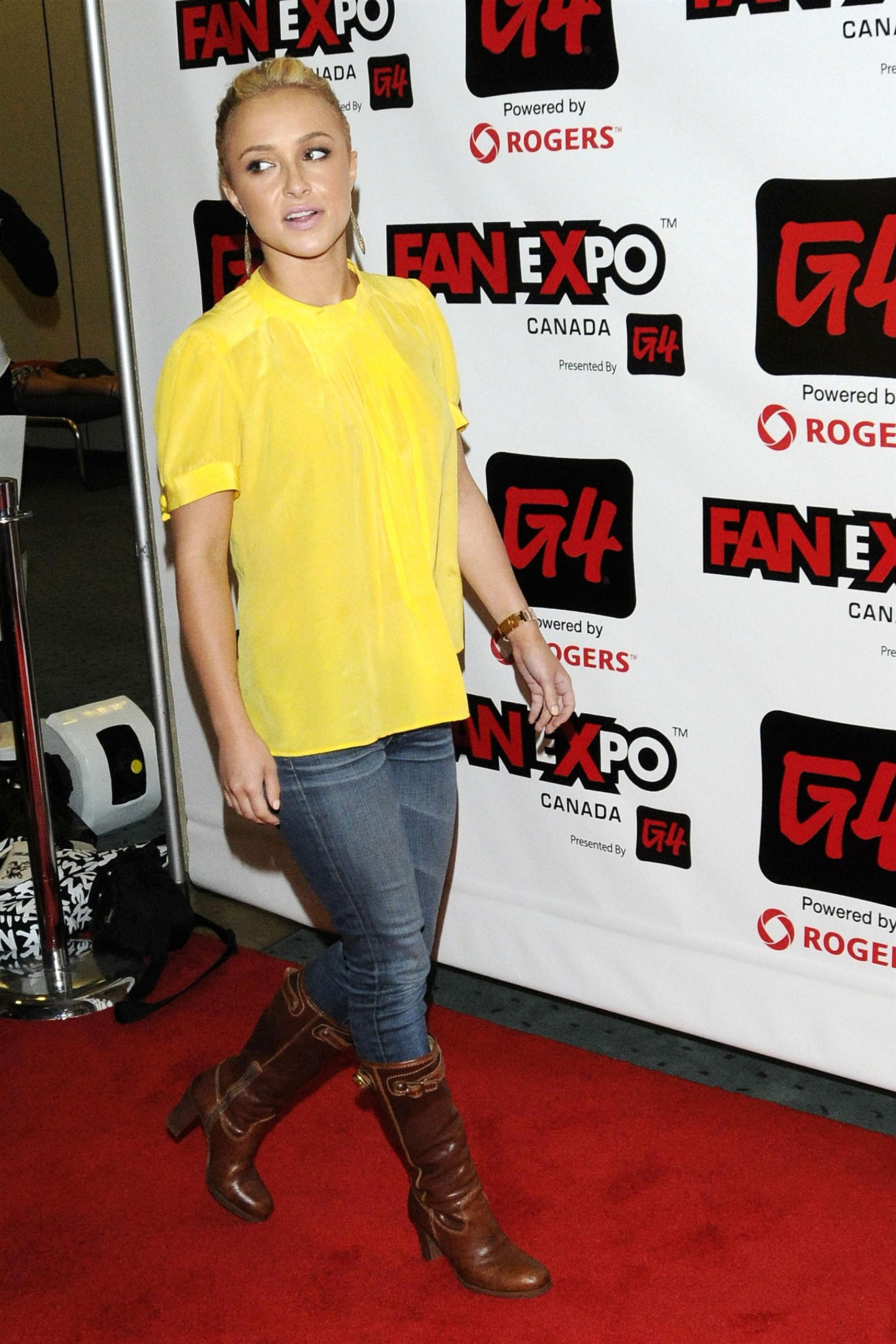 Hayden Panettiere in 2011 FanExpo at Toronto | Picture 66568